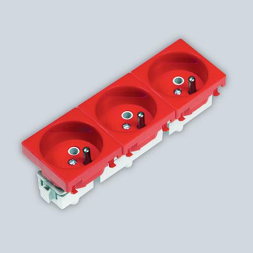 45X45mm 3 lü Sebeke UPS Priz (45 Derece)