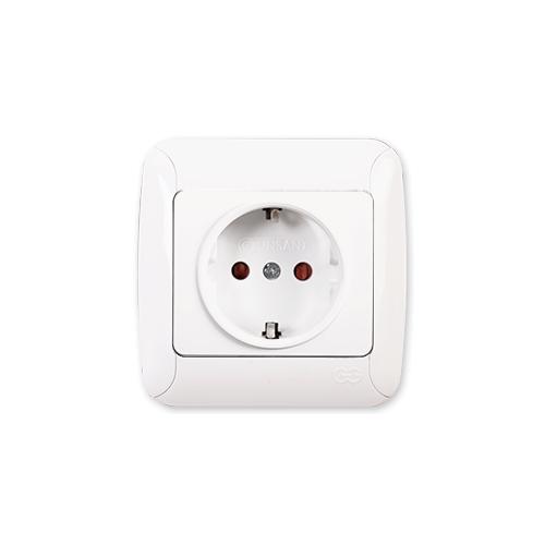 Çocuk Korumalı Topraklı Priz Beyaz